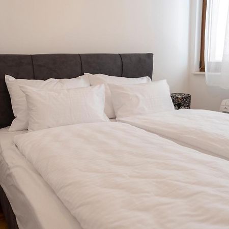מוסטר Apartment Elite Residence מראה חיצוני תמונה